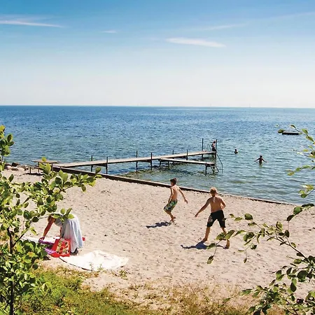 Semesterbostad Four-bedroom In