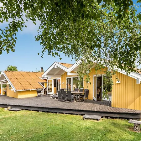 Holiday home 4 Bedroom Lovely In