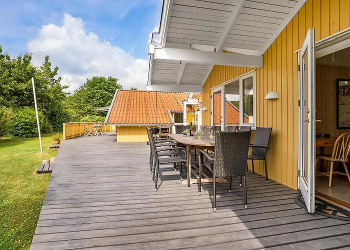 Four-bedroom In Nysted