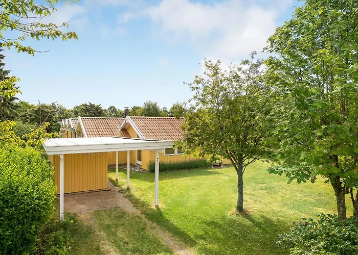 Four-bedroom In Prázdninový dům *